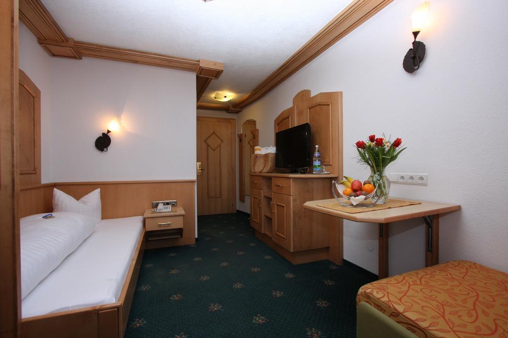 אישגל Alphotel Garni Salner מראה חיצוני תמונה