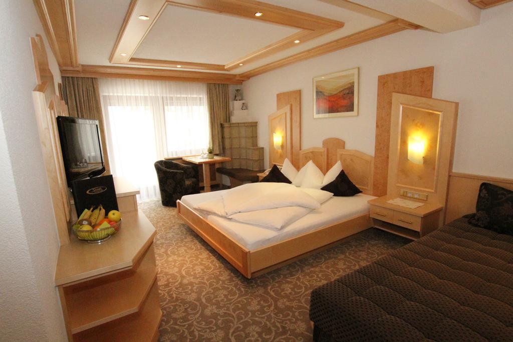 אישגל Alphotel Garni Salner מראה חיצוני תמונה